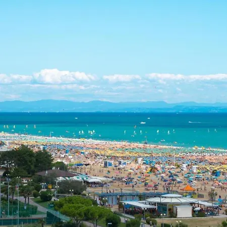 Comfy Seafront Studio With Terrace Bibione