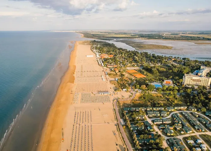 شقة Comfy Seafront With Terrace بيبيوني